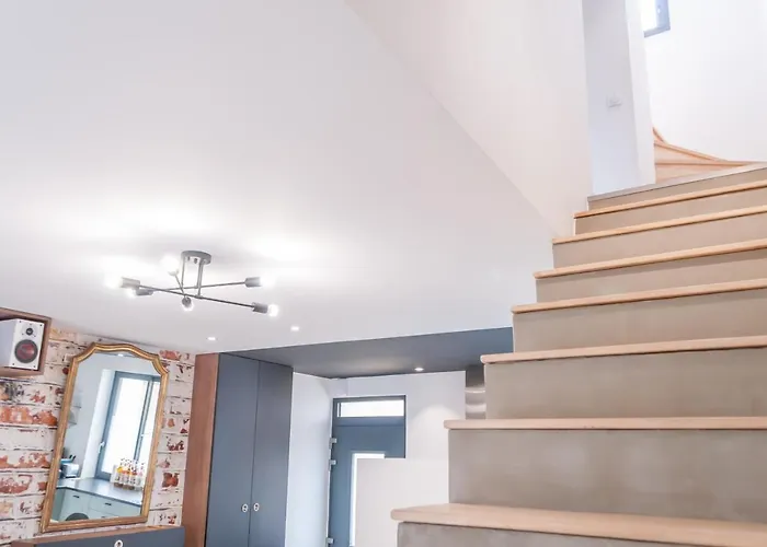 Maison Avec Terrasse Plein Sud A 7 Min De La Gare *