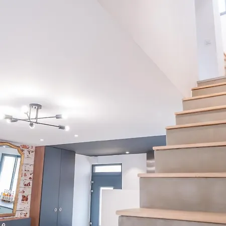 Maison Avec Terrasse Plein Sud A 7 Min De La Gare *